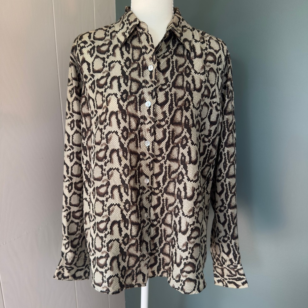 D C C missy Silk Womens Medium Snakeskin Button Up Shirt Tan Brown Long Sleeve